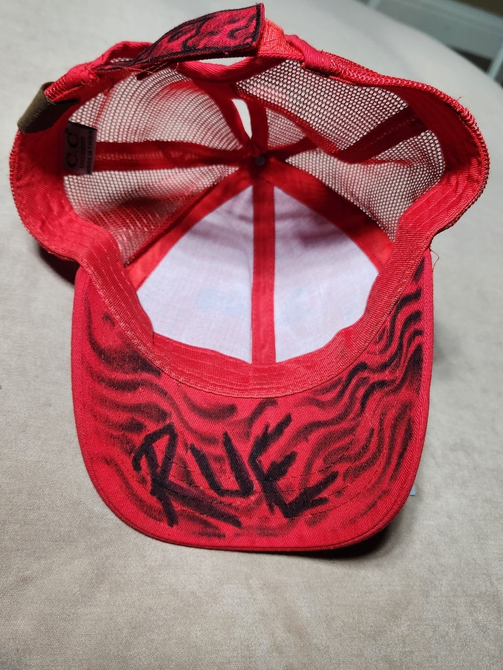 C.C Red Mesh Skull Art Work Trucker Hat Adult Size - Picture 7 of 7